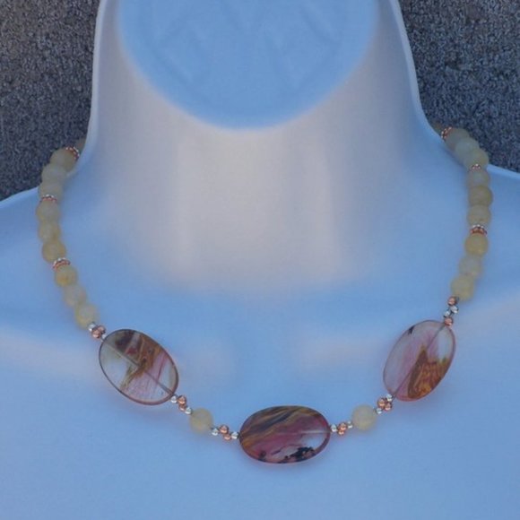 Handmade Beaded Yellow Moonstone Necklace With Peach Agate Ovals 19 Inches - Picture 12 of 16